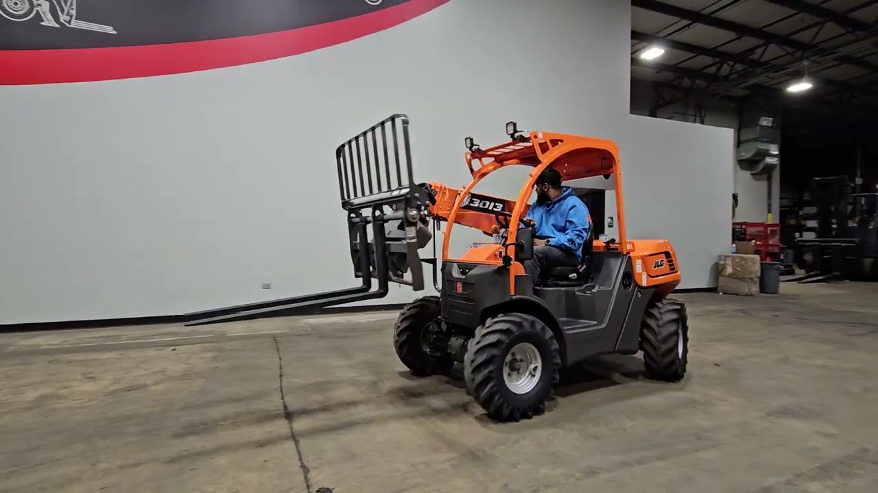 2026 SKYTRAK 3013 3,000 LBS PNEUMATIC DIESEL TELEHANDLER STK 16940