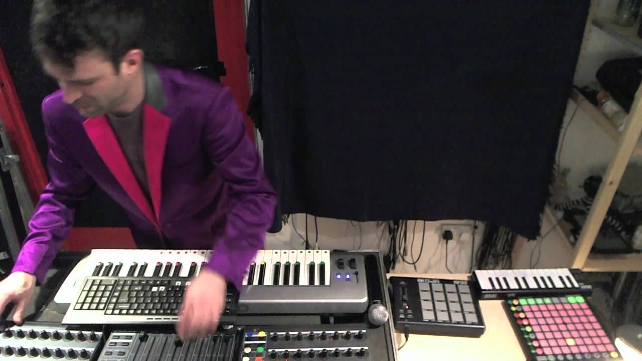 Tim Exile v Daft Punk - Around The World (Covermash)
