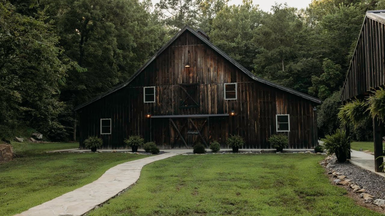 Moonlight Pine Event Barn 