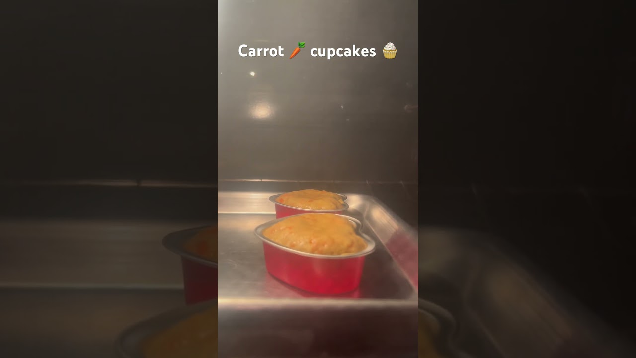 Carrot🥕cupcakes 🧁 shape like a heart❤️ #baking #bakingathome #bakingislife #homemade #bakingislife