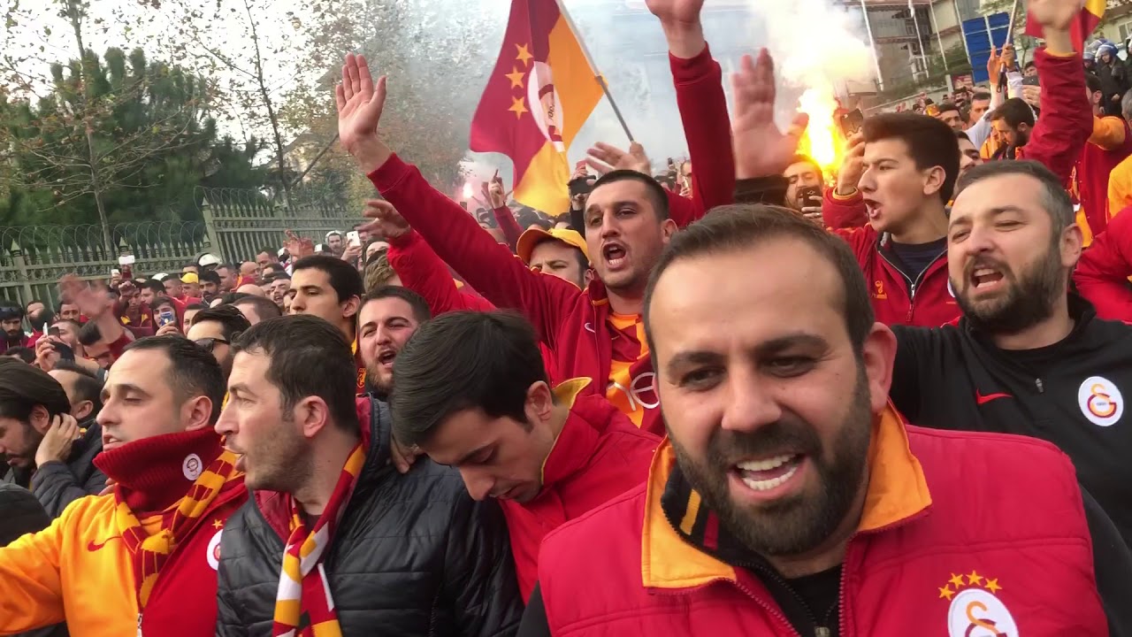 Ultraslan Vodafone Park’a Yürüyüşü(İNÖNÜ ÇIKARMASI)
