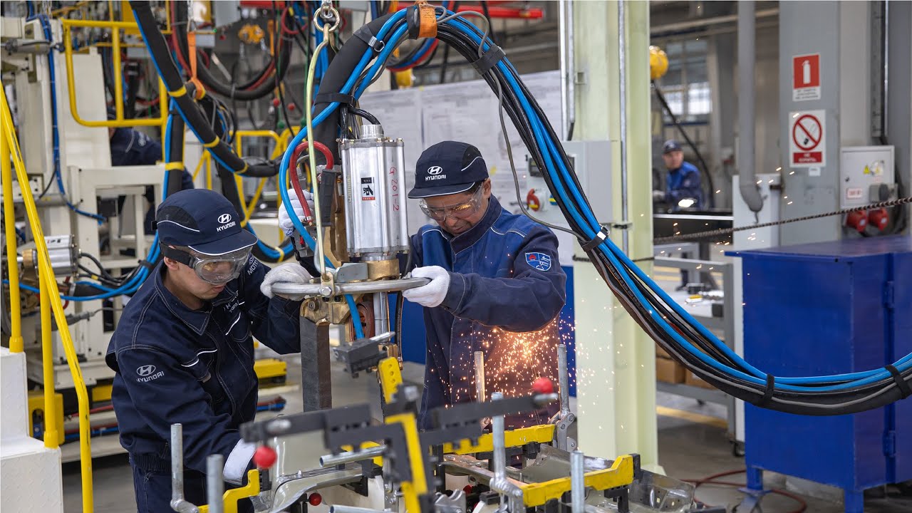 Премьер-министр Казахстана посетил завод Hyundai Trans Almaty /10.03.2023/