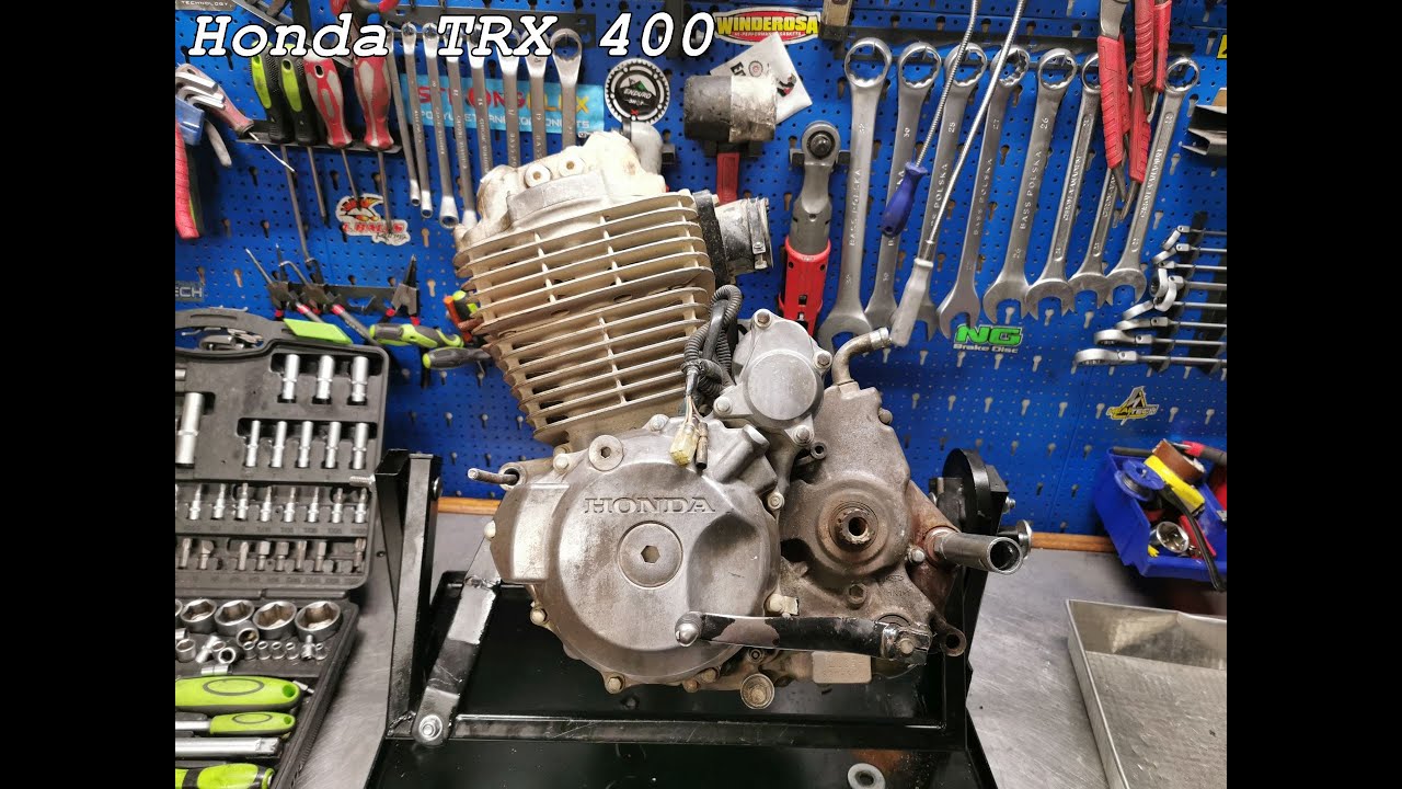 Honda TRX400, przygotowanie do remontu.