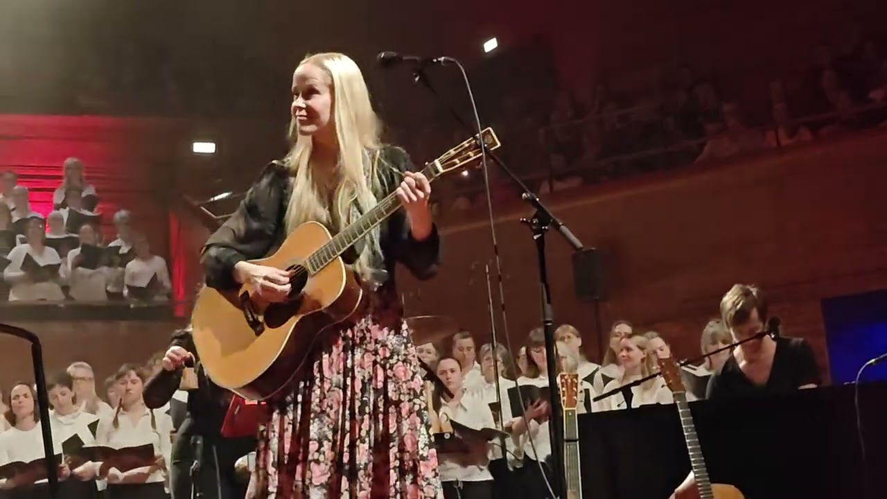 Tina Dickow (Tina Dico) feat. Kor 72 - Hjertestorm (live)