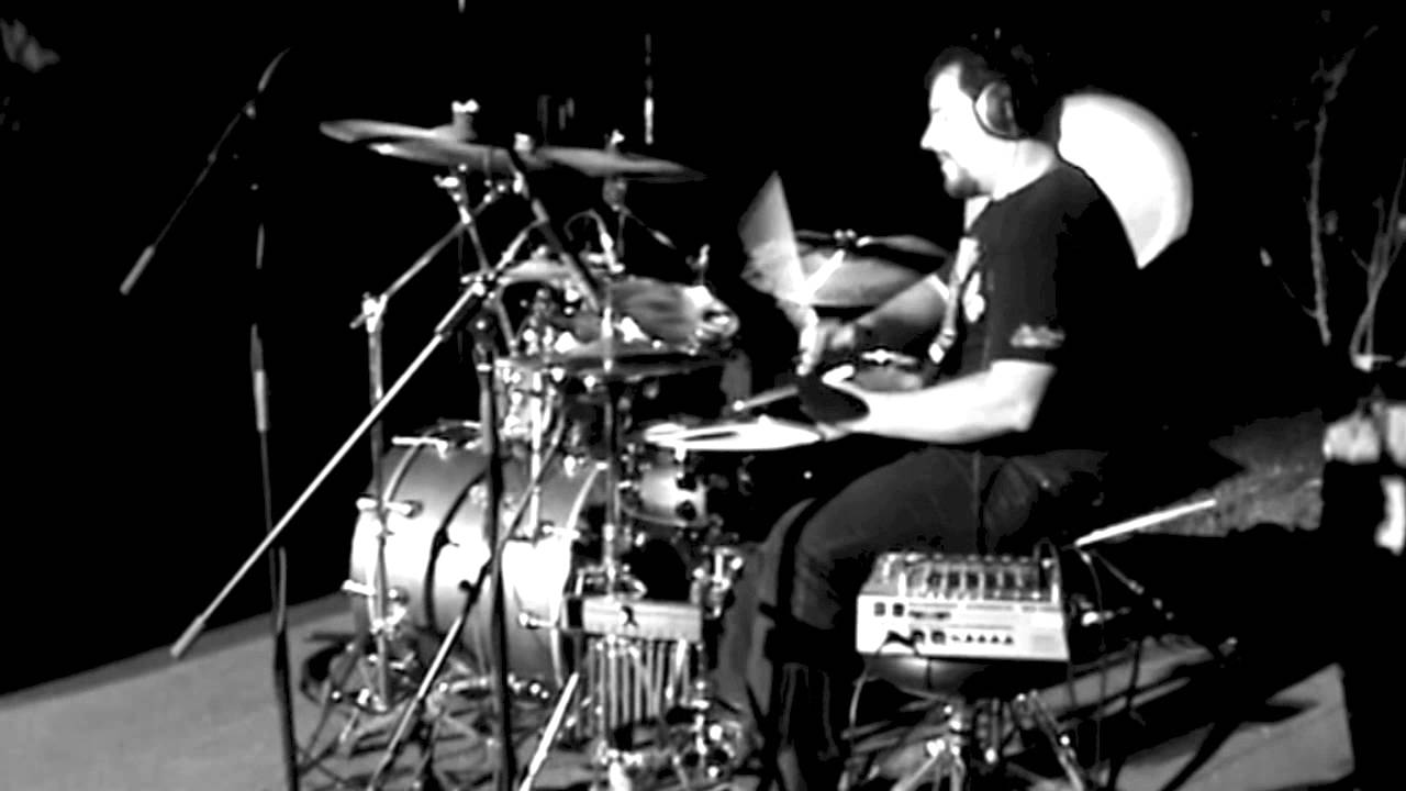 Motherphonic - Waiting For Your Love (TOTO)
