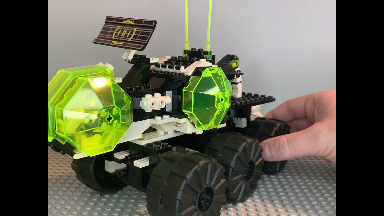 Review#  6933, Spectral Starguider, my favorite space set! Blacktron