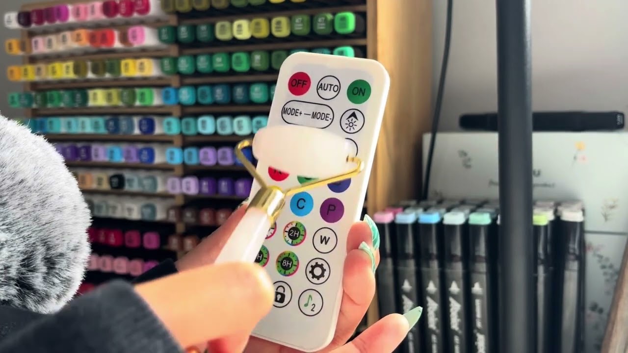 Asmr | Face roller on remote buttons for 10 minutes✨