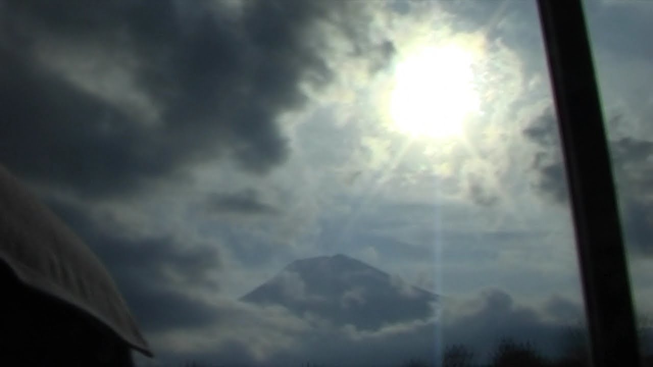 Taking A Drive Up Mount Fuji (ASMR VIDEO / WHISPERING)
