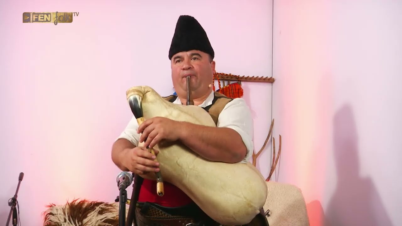 МАРИАНА АНГЕЛОВА И ИЛИЯ УЧИКОВ - Излел е Дельо хайдутин