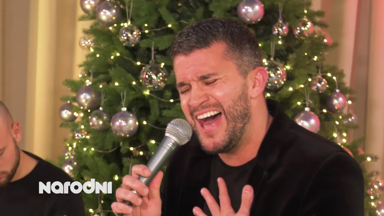 Damir Kedžo - Naš Božić [Christmas Living Room Acoustic]