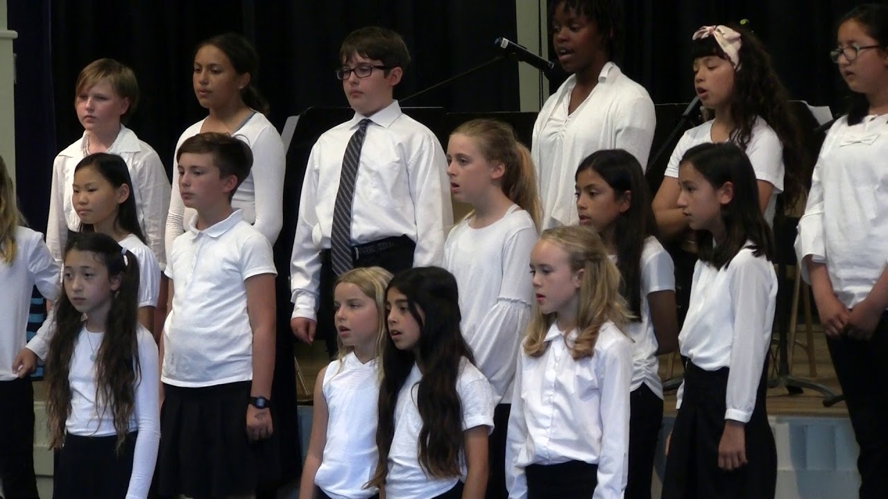 Elemental Choir performs Shalom Chaverim