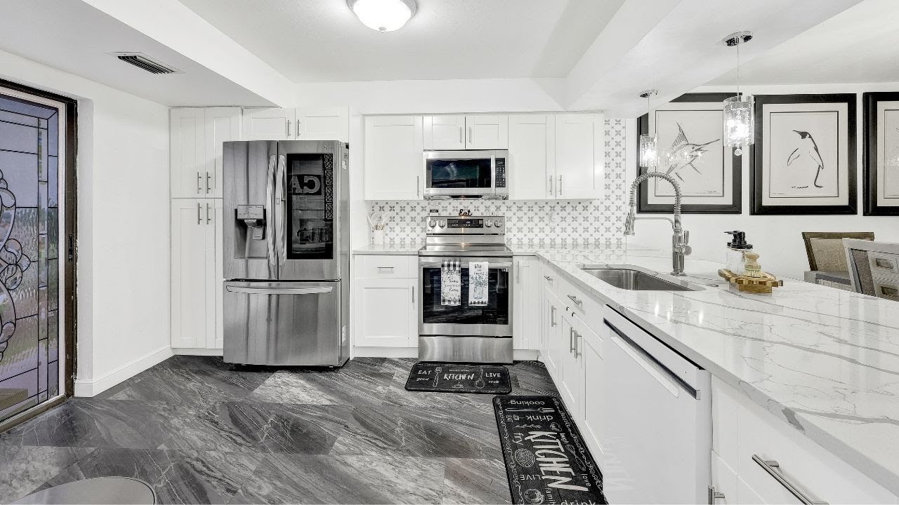 113 Pinebrook Dr, Fort Myers, FL 33907