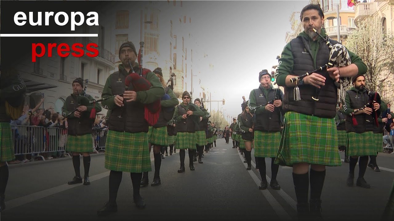 La Gran Vía madrileña acoge el II desfile de San Patricio con más de 500 gaiteros