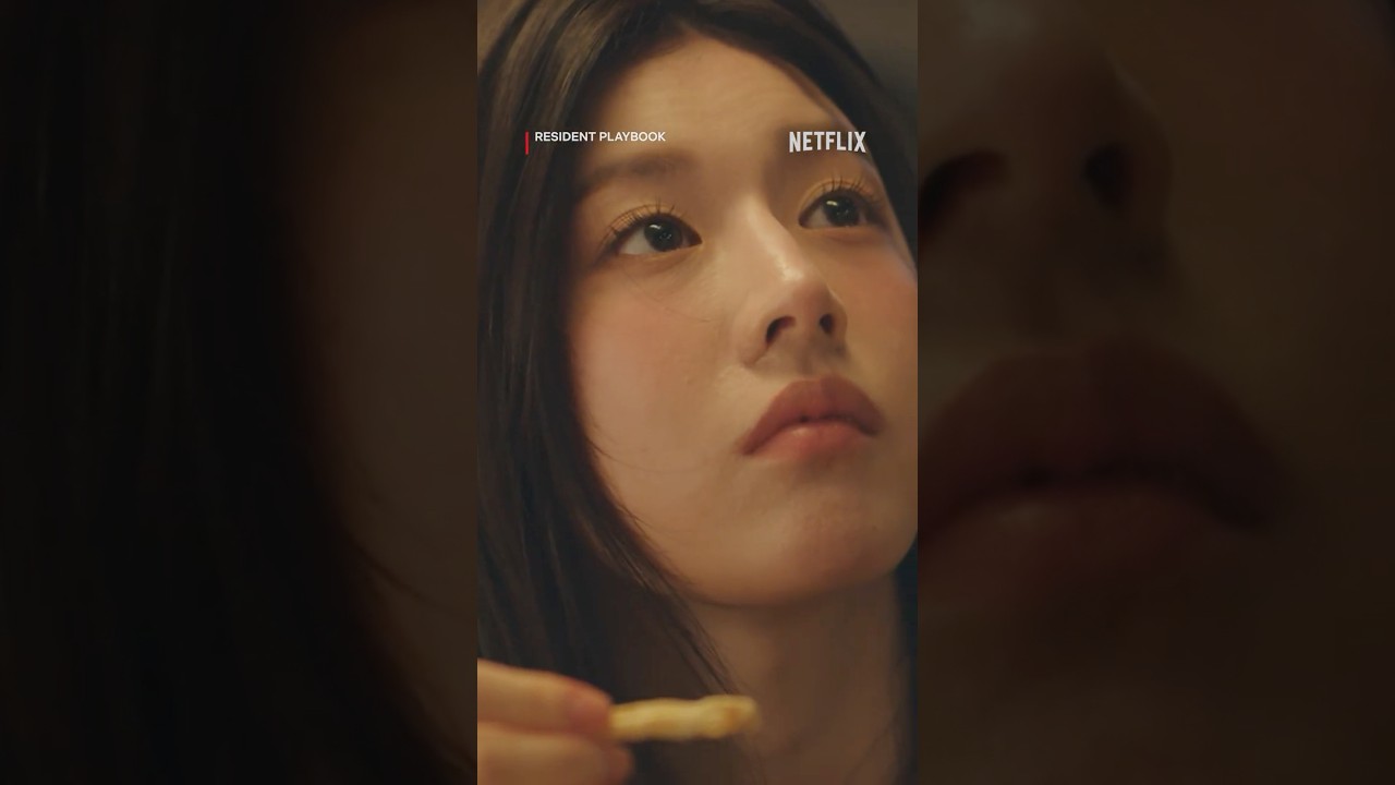 Sorry, you can't sit here... #ResidentPlaybook #Netflix