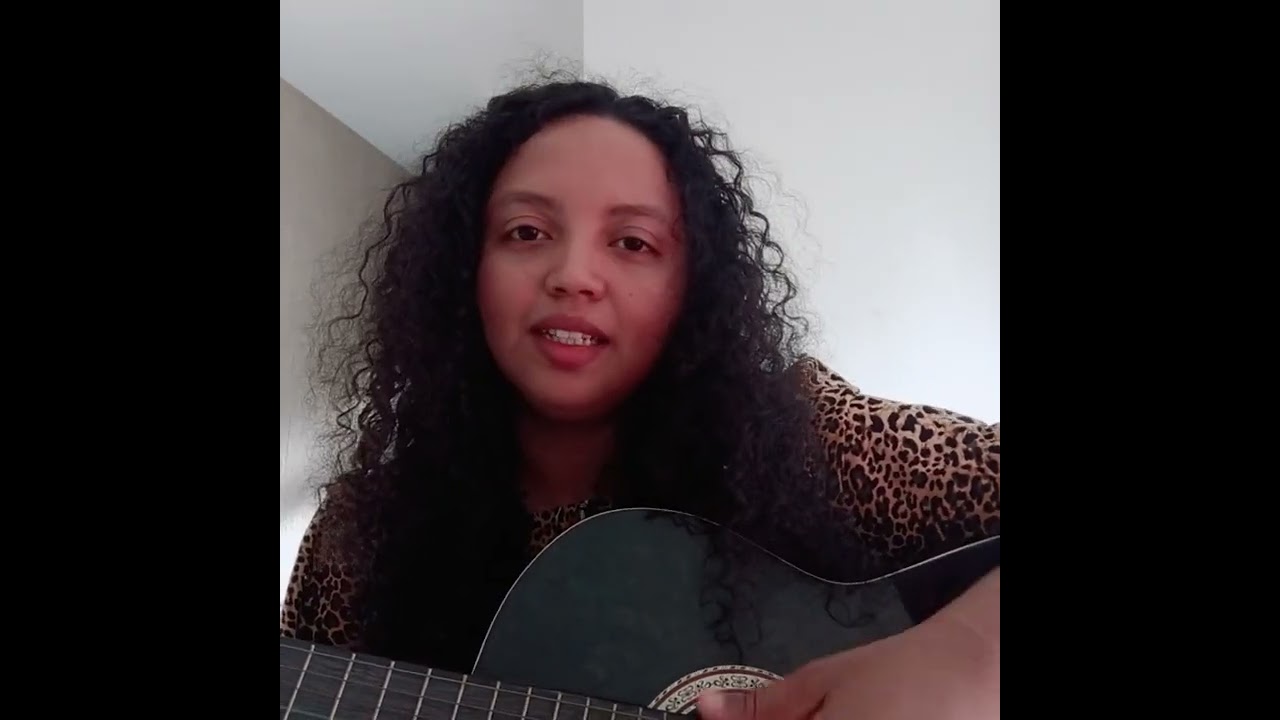 @Izadora Bezzeppe música autoral a saudades só machuca.