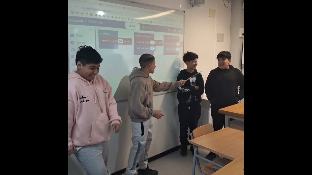 Robots Acció R1 2AB - INS Jaume Salvador i Pedrol