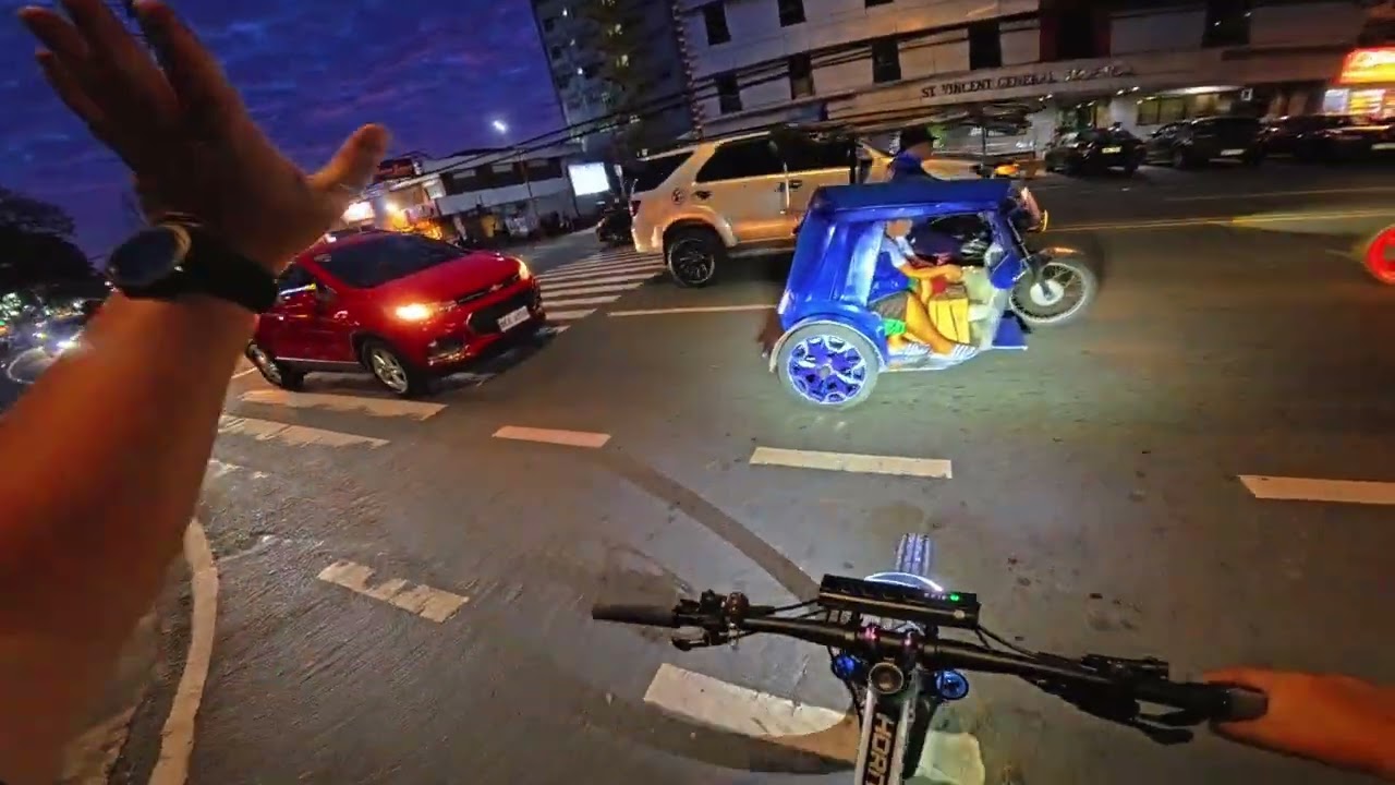 Marikina Creek Side Bike lane (@night)