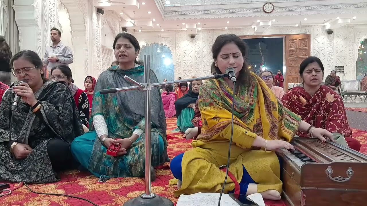 LIVE मंगलवार संकीर्तन एवं सामूहिक हनुमान चालीसा का सीधा प्रसारण मॉडल टाउन श्री सनातन धर्म मंदिर से