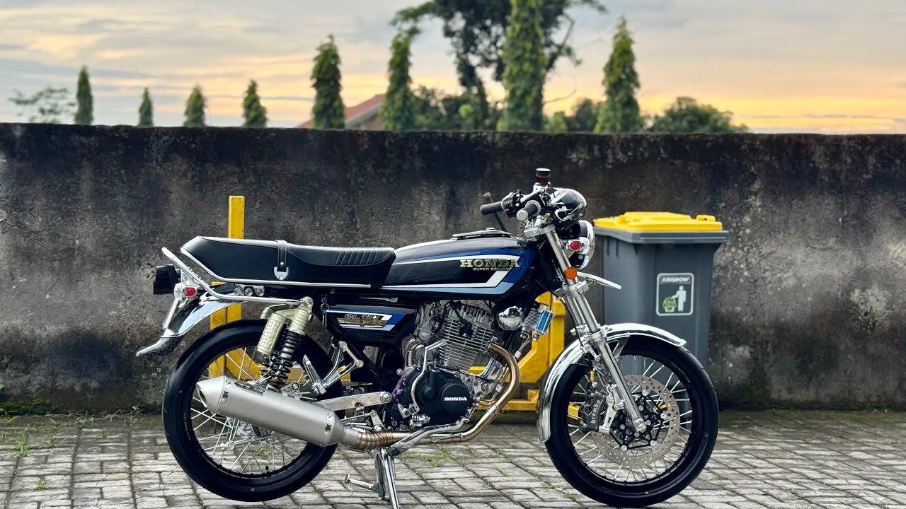 GL100 CLASIC RACING || BADAS GARAGE