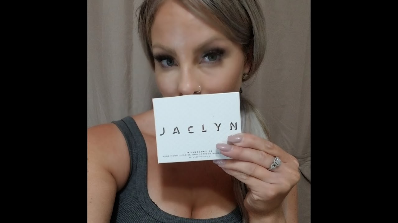 ASMR - Reviewing Jaclyn Hill Cosmetics💄 Lipsticks 🤷🏼‍♀️ (Tapping, Close Whispering, Personal Att)