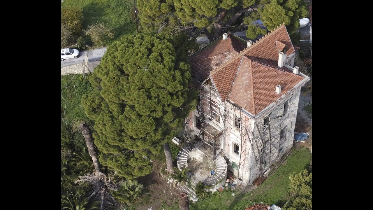 Μια αρχιτεκτονική τριλογία στα Άνω Λεχώνια Μαγνησίας σε τέλμα