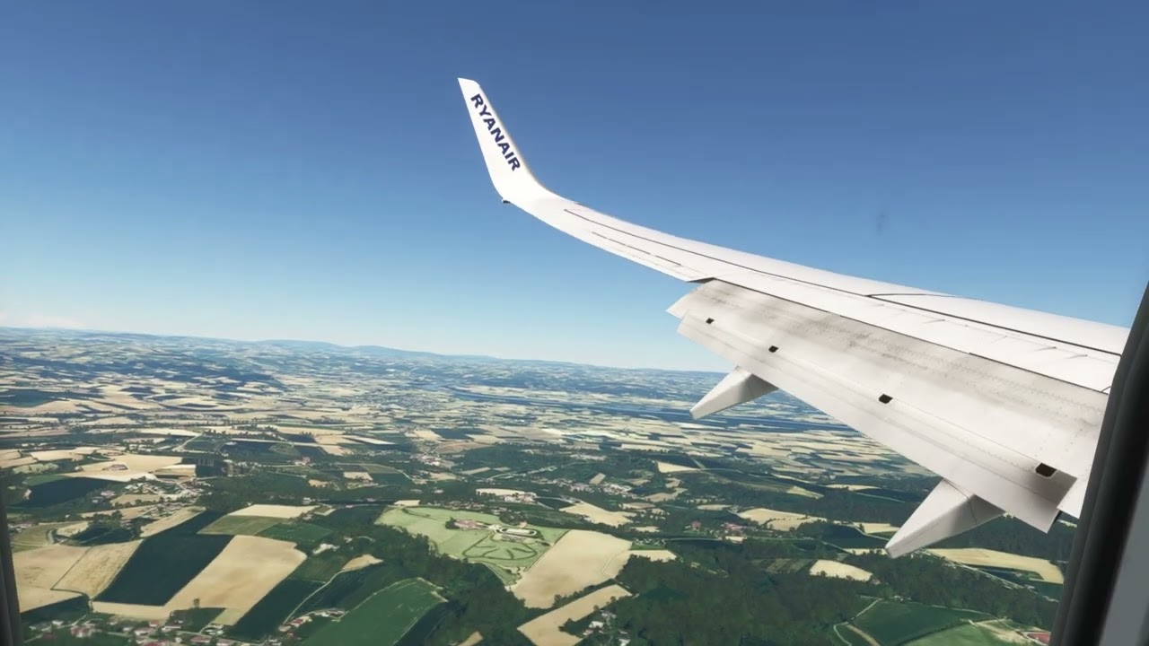 Flaps 40 Landing into Linz Airport RNP Runway 08