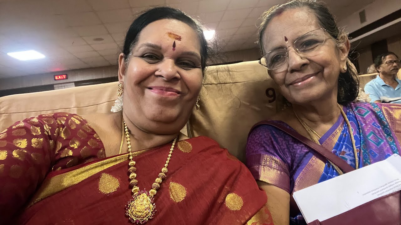 Samaya Maarilum Ninnarul Shankari/ Arabhi/ Sri Kamakshi Dasar/ choir 