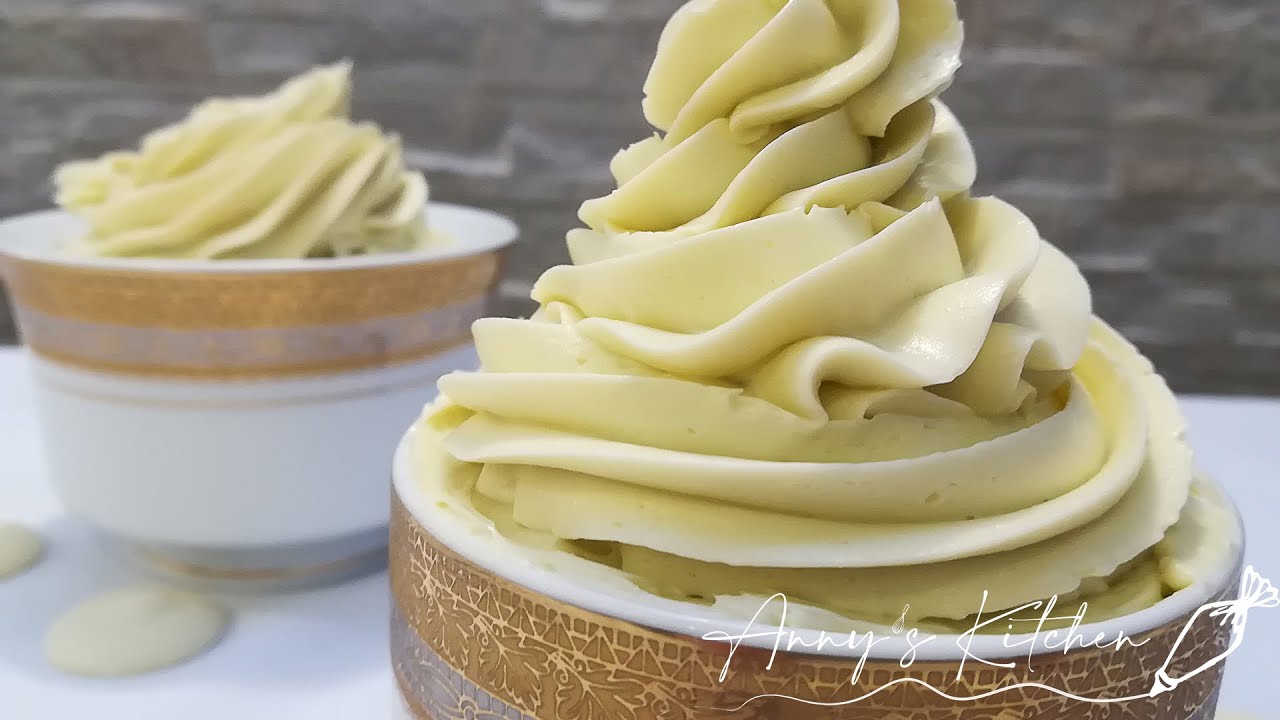 Merengue Suizo de chocolate blanco / White chocolate swiss meringue