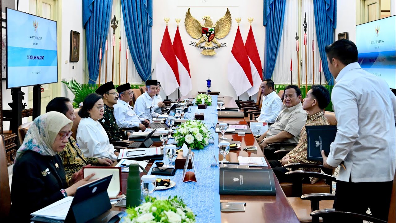 Presiden Prabowo Pimpin Rapat Penyelenggaraan Sekolah Rakyat, Istana Merdeka, 29 Juli 2025
