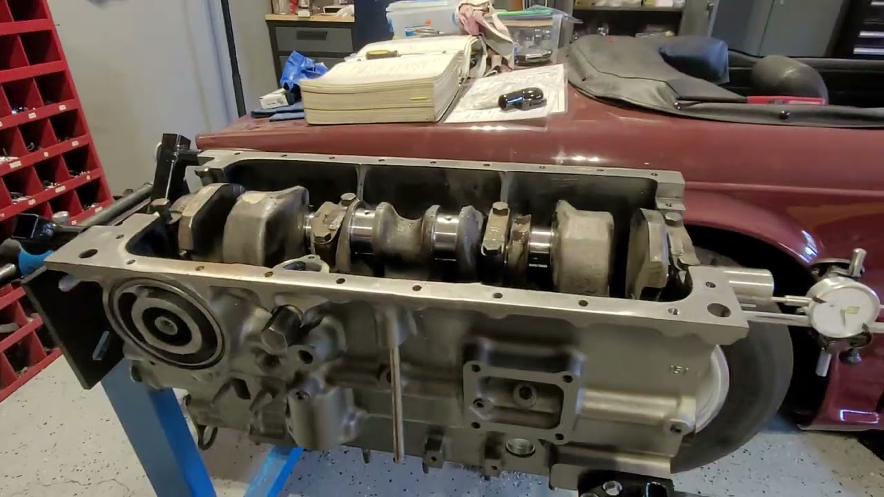 how to measure Triumph Tr6 crankshaft end float play