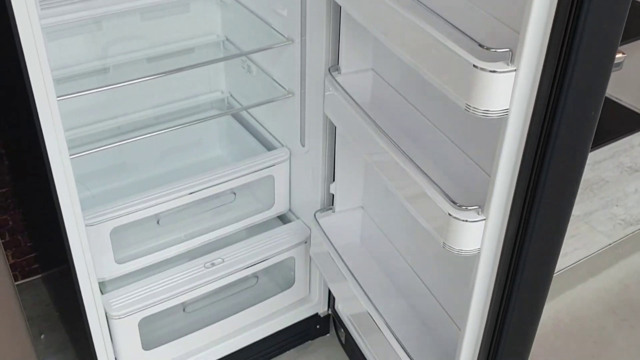 Binnenkant Smeg FAB28 koelkasten | De Schouw Witgoed