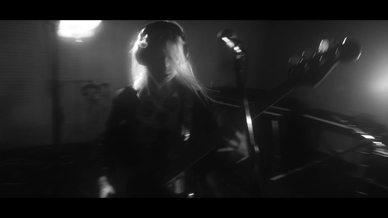 ИВА НОВА / IVA NOVA - Дезертир (Deserter)