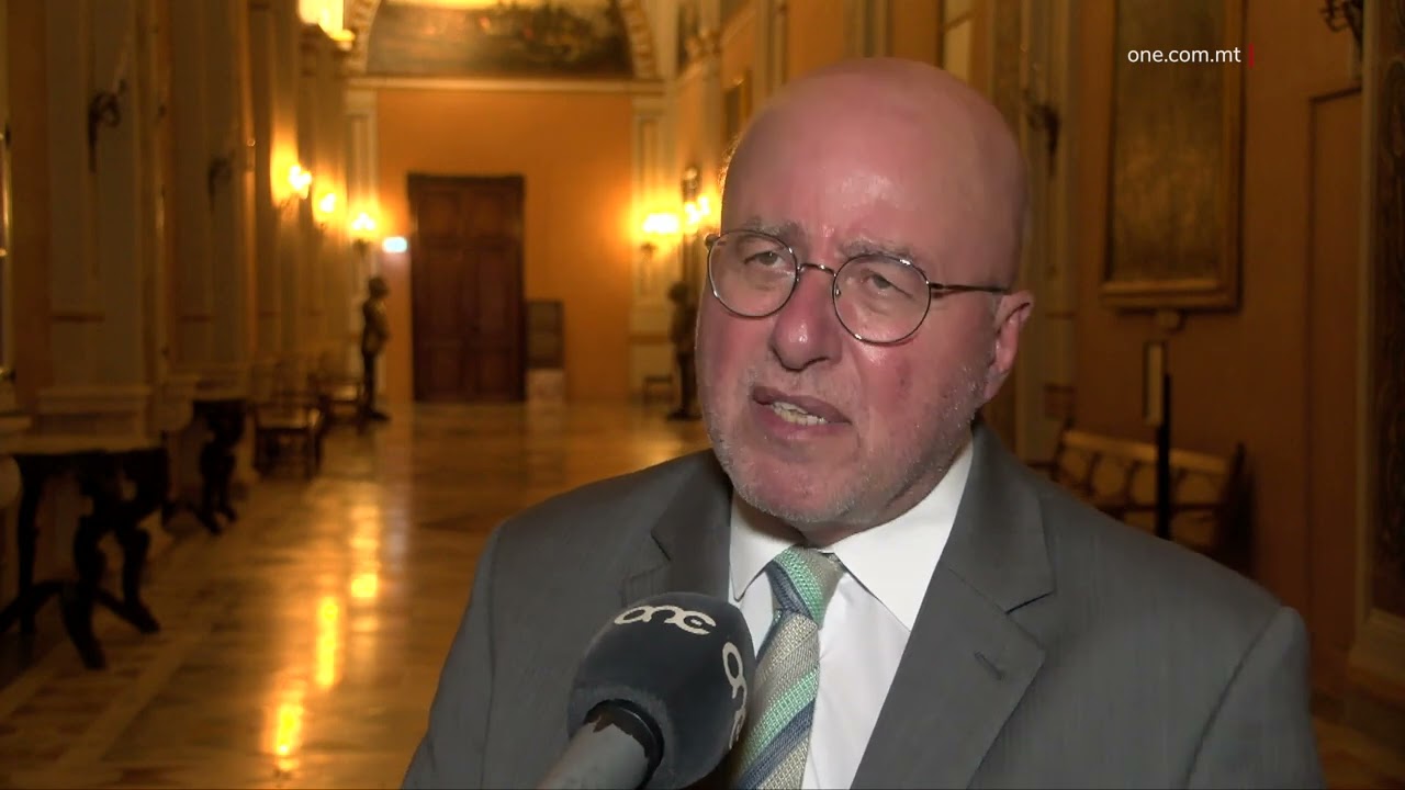 MARIO CUTAJAR JIPPUBBLIKA L-KTIEB &lsquo;NOTI&rsquo;