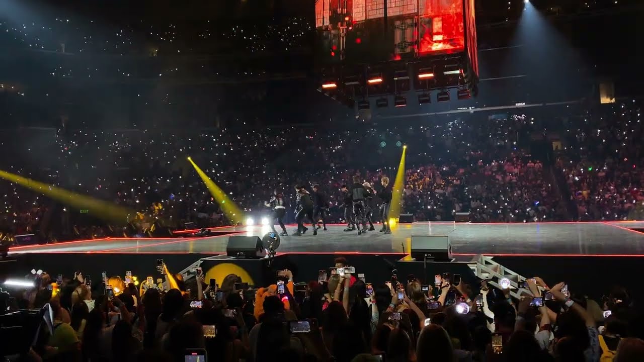 [4K] 220820 스트레이 키즈 (Stray Kids) - Thunderous - KCON LA 2022