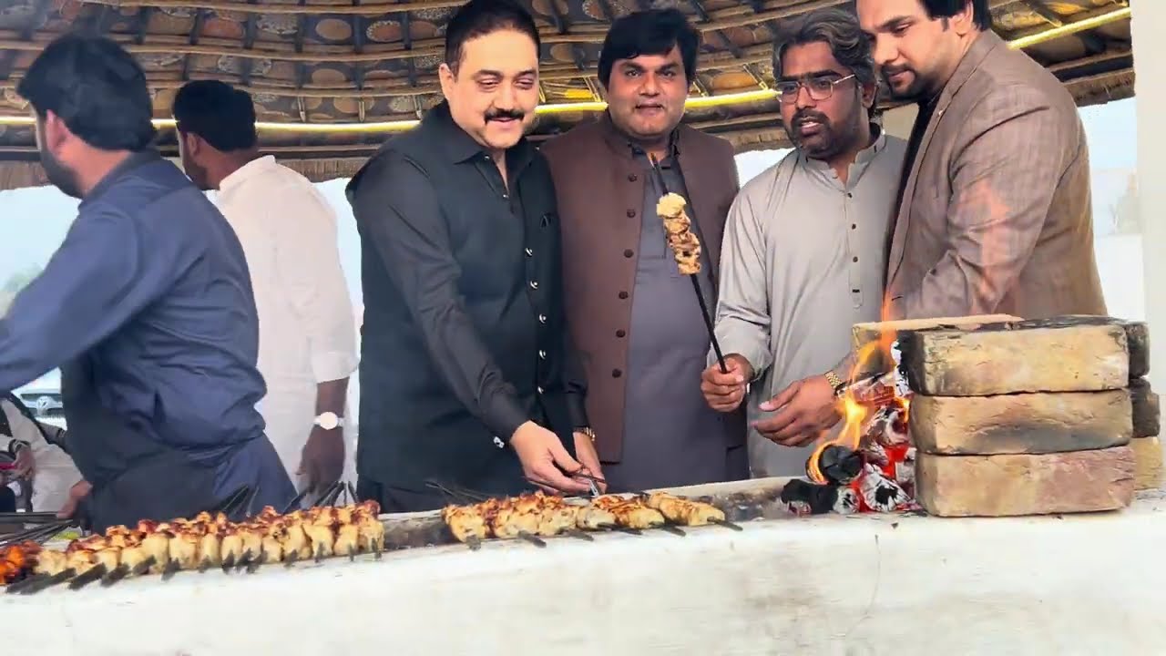 BBQ Tonight At Qila Drawer|Dosto K Sath Time Rohi Cholistan|