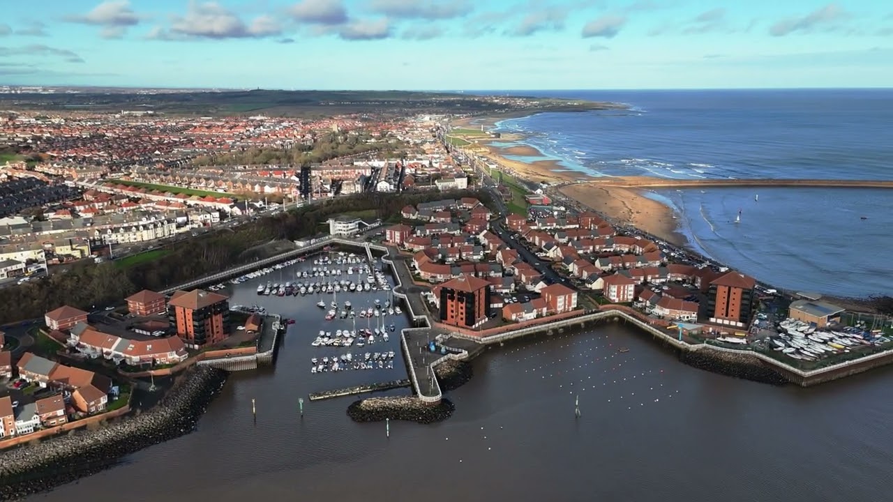 drone footage and content roker marina new yrs day flight #dji #drone #roker #beach
