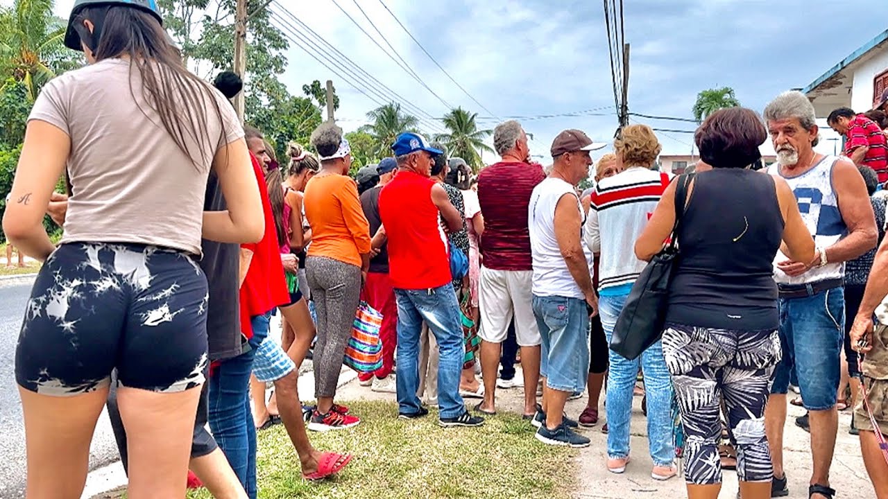 Así es la supervivencia en un barrio Pobre de CUBA.. Versalles, Matanzas 2025.