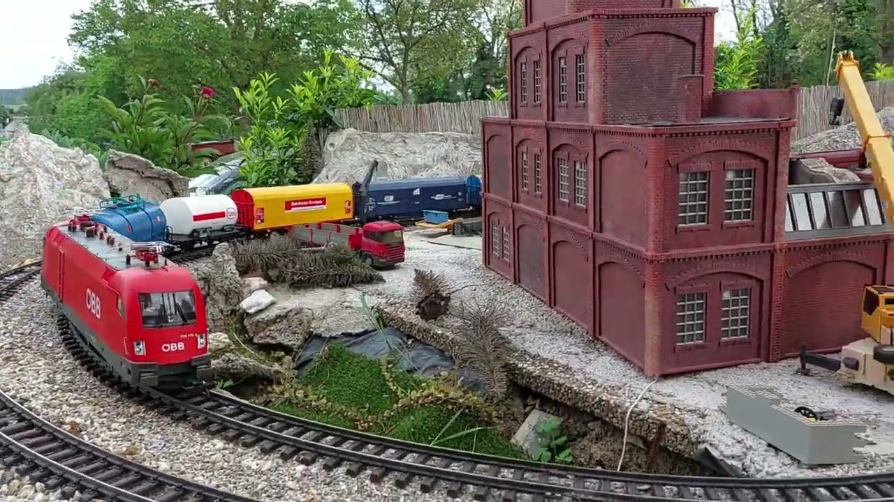 Spur G Gartenbahn die ÖBB last Grüßen eine Reise vom Berg auf das Fläche Land