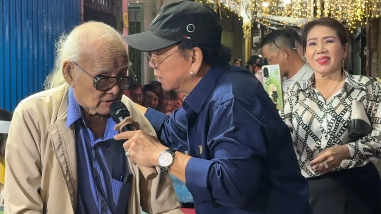 Tối Mùng 8 Tết Ns Hồng Tơ Đến Viếng Đám Tang Mẹ Của Ns Quế Phương Rơi Nước Thấy Cụ Ông Hát Tiển Vợ 