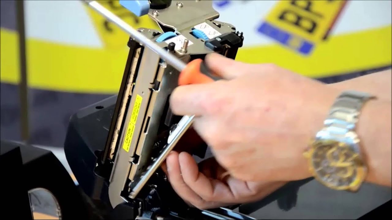 Changing the Head on a CLP 621 Printer