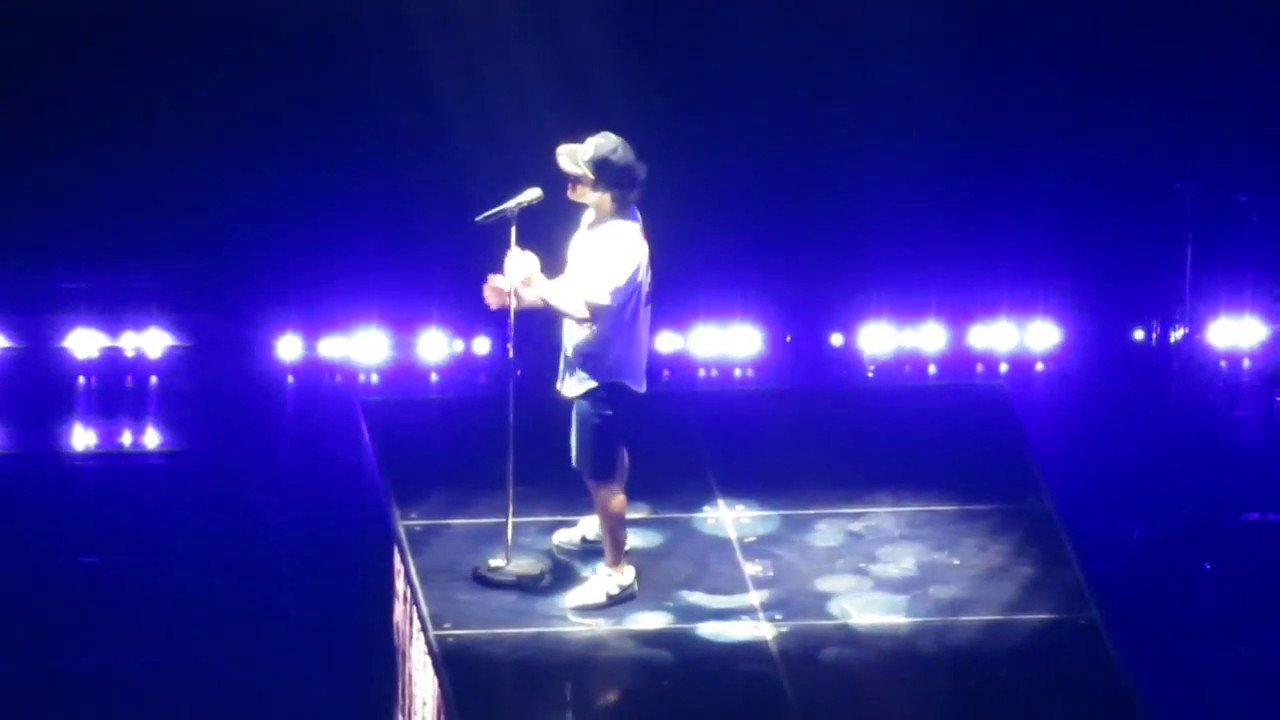 Gorilla - Bruno Mars Concert Live @ Houston Toyota Center 10/24/2017 Part 8