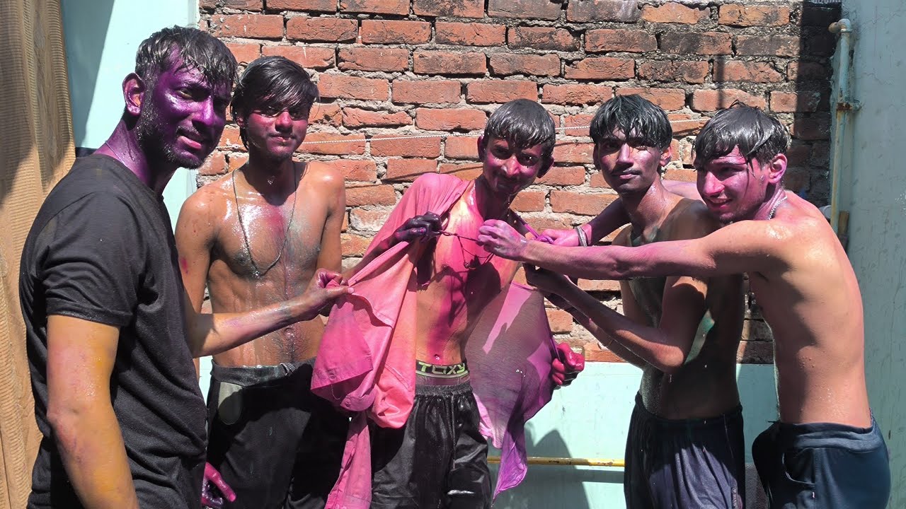 Dost Bolke Aaye The… Kapde Faad Ke Chale Gaye 😂🔥 || HOLI 2026