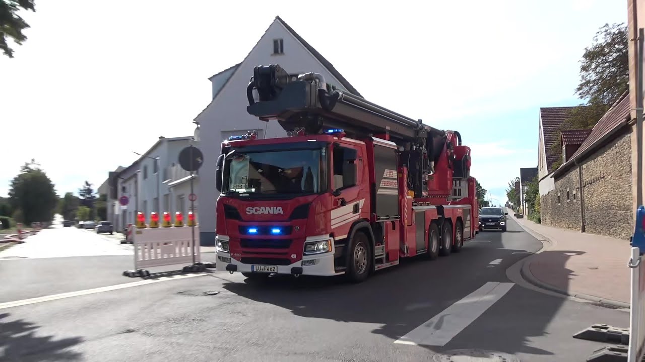 Einsatzfahrten zu Industriebrandübung bei Katastrophenschutzübung Meliorem 2023 - Zusammenschnitt