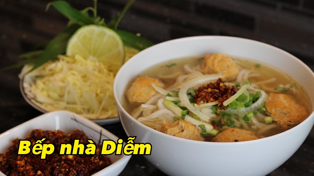 Bún Chả Cua - Cách làm giò sống đơn giản bằng máy quết- Cách nấu nước lèo thật ngon | Bếp Nhà Diễm |