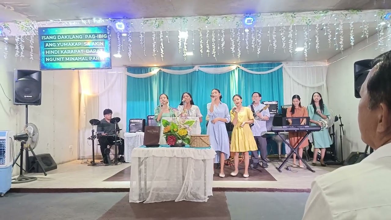 Tapat at Sapat Iive Version