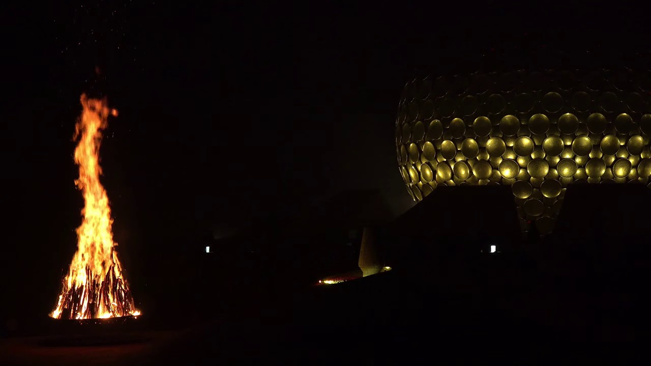 Auroville&rsquo;s 58th Birthday - Dawn fire Meditation 2025 - Live stream from Matrimandir Amphitheater