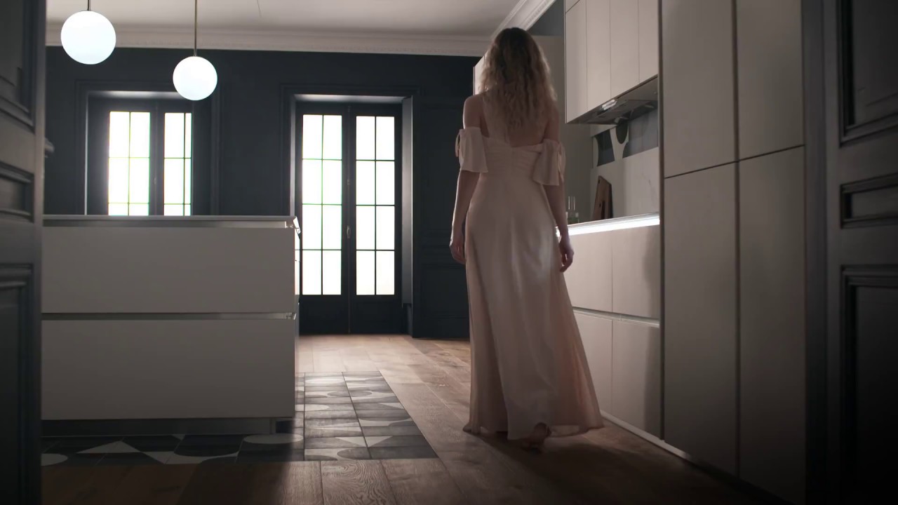 Une cuisine design sans poign&eacute;e, sign&eacute;e Perene