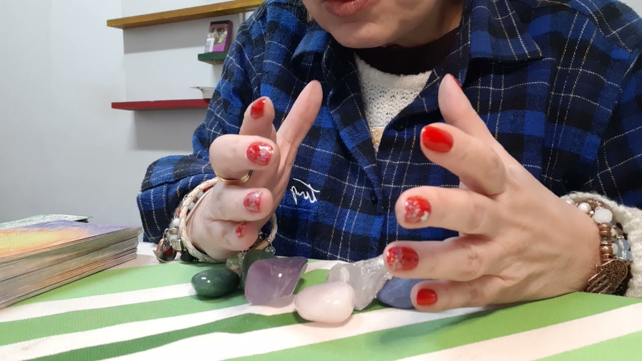 PEIXES-Vc é uma mulher incrível,uma médio poderosíssima,não percaas possibilidadesq aparecerão#fardo