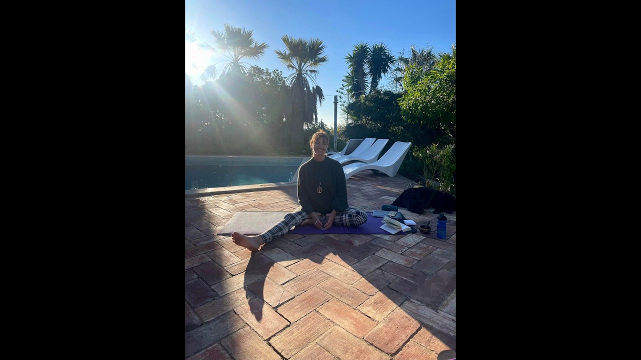 Sensing Yoga at the beach