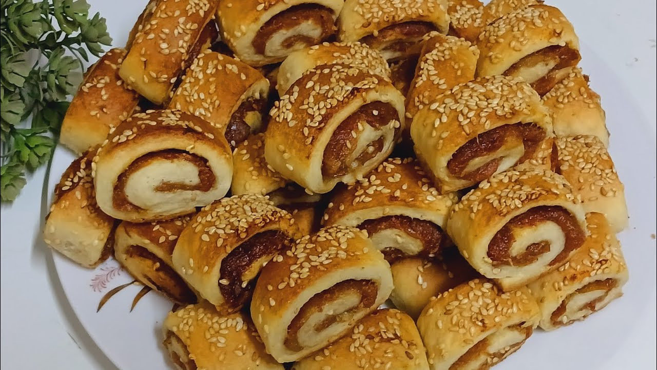 هو ده الدلع اللى يخليك تنسى الدايت☕️🤎مفيش أطيب من كعب الغزال بالعجوة الناعمه مع كوباية شاى 